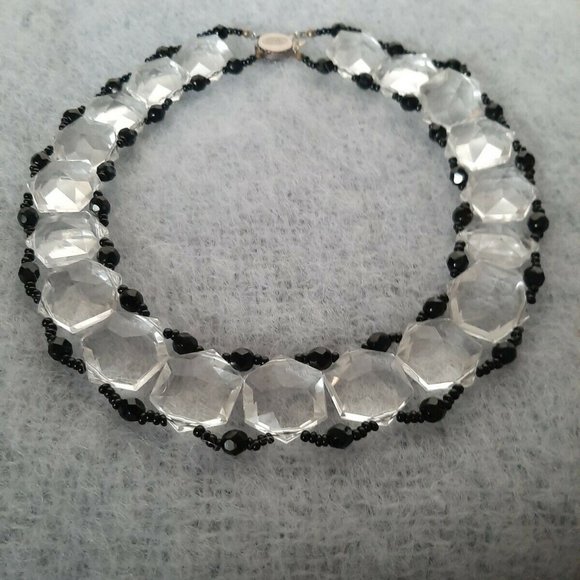 Vintage Signed Miriam Haskell Clear Lucite black beads choker necklace 1" X 20" - Picture 2 of 3